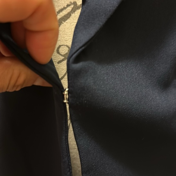 EUC INC ruched sleeve blazer with shoulder pads - Picture 2 of 5